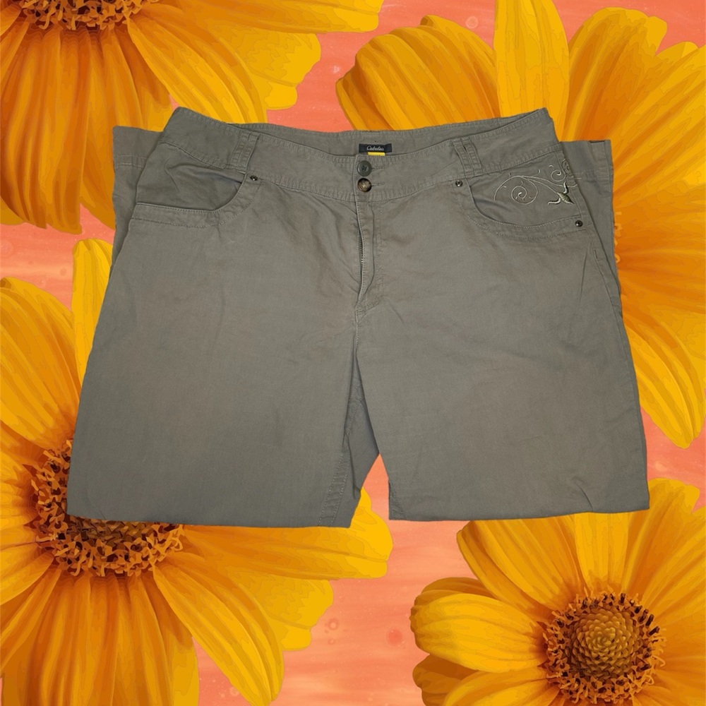 Cabela’s pants size 18